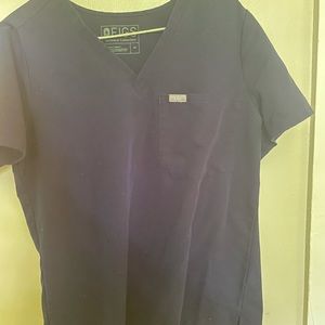 FIGS Size Medium Scrub Top. Navy